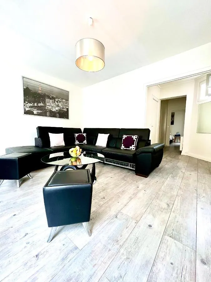 Champs Elysees 2 Paříž Apartmán